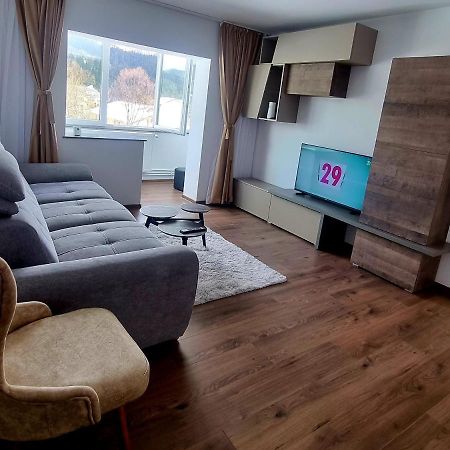 Apartament Eve 큼홀룸그몰도베네스크 외부 사진