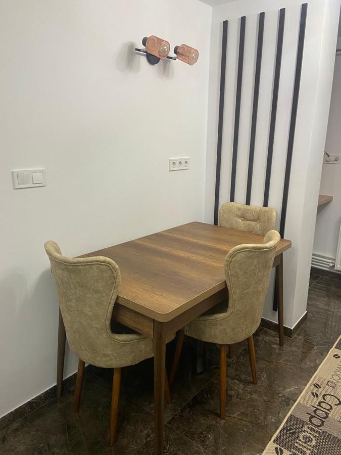 Apartament Eve 큼홀룸그몰도베네스크 외부 사진